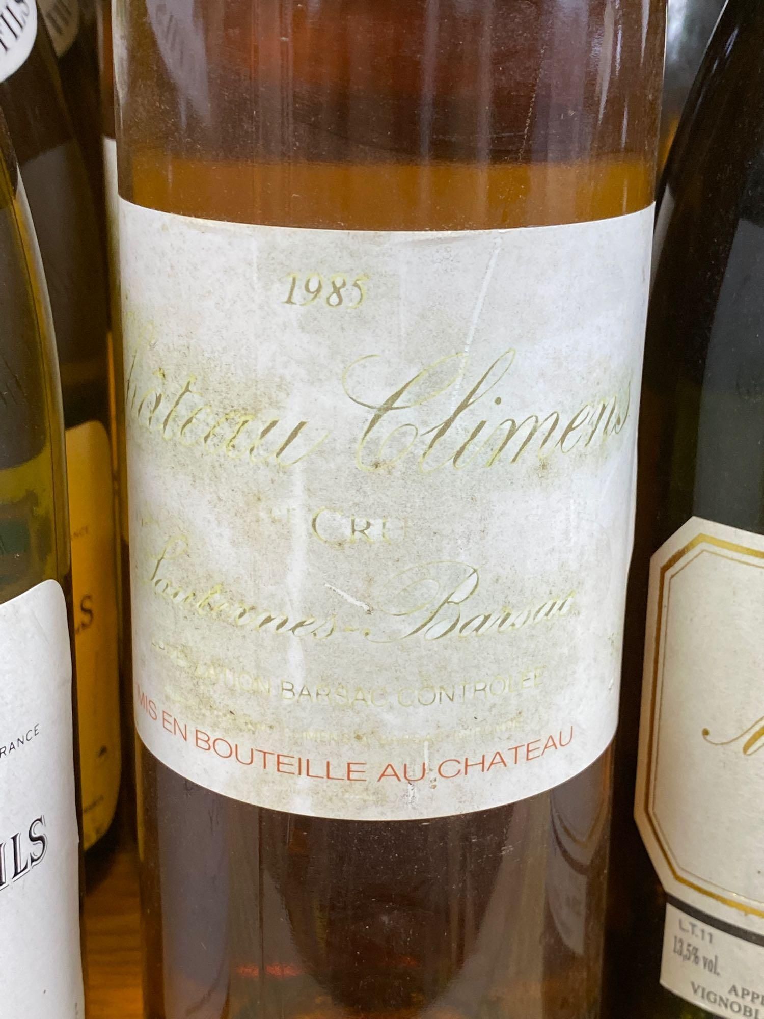 Mixed white wines, including Bouchard Pere et Fils Macon-Lugny Saint-Pierre 1989 (9 bottles),